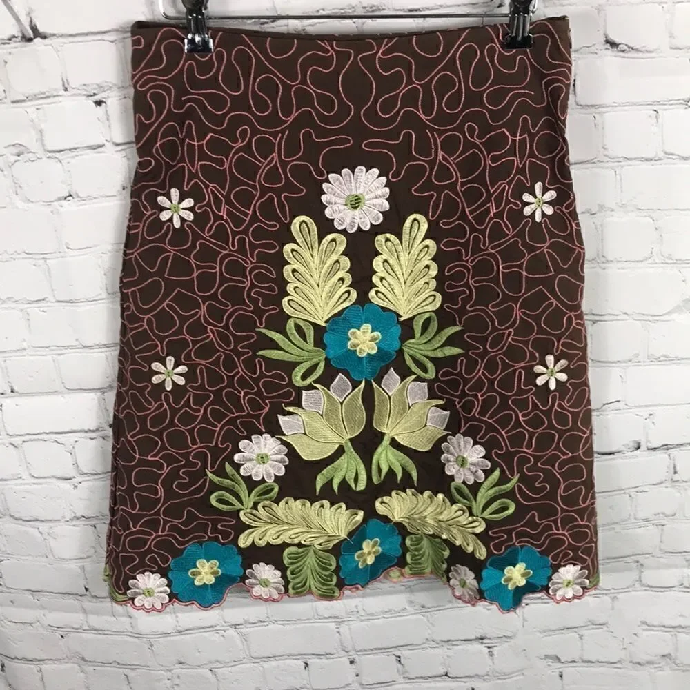 Sweet by Miss Me Fully Embroidered & lined skirt Size Small EUC